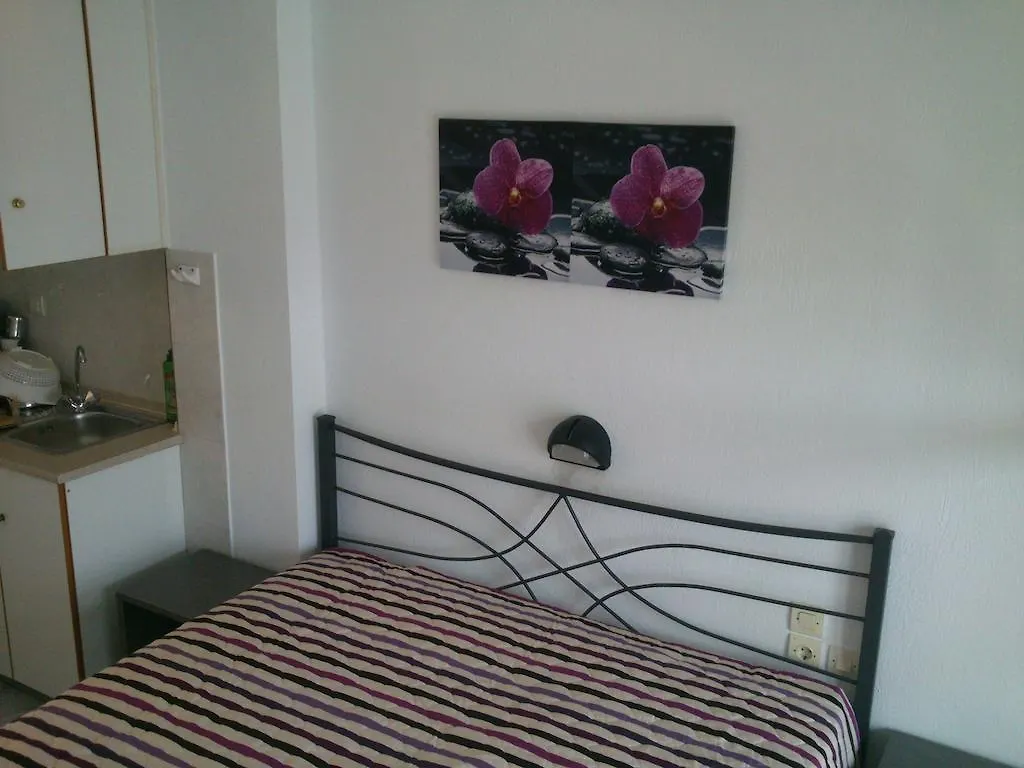 Vicky Rooms Παραλία Διονυσίου