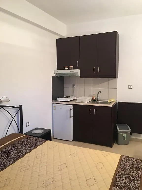 Vicky Rooms Paralia Dionysiou Apartament